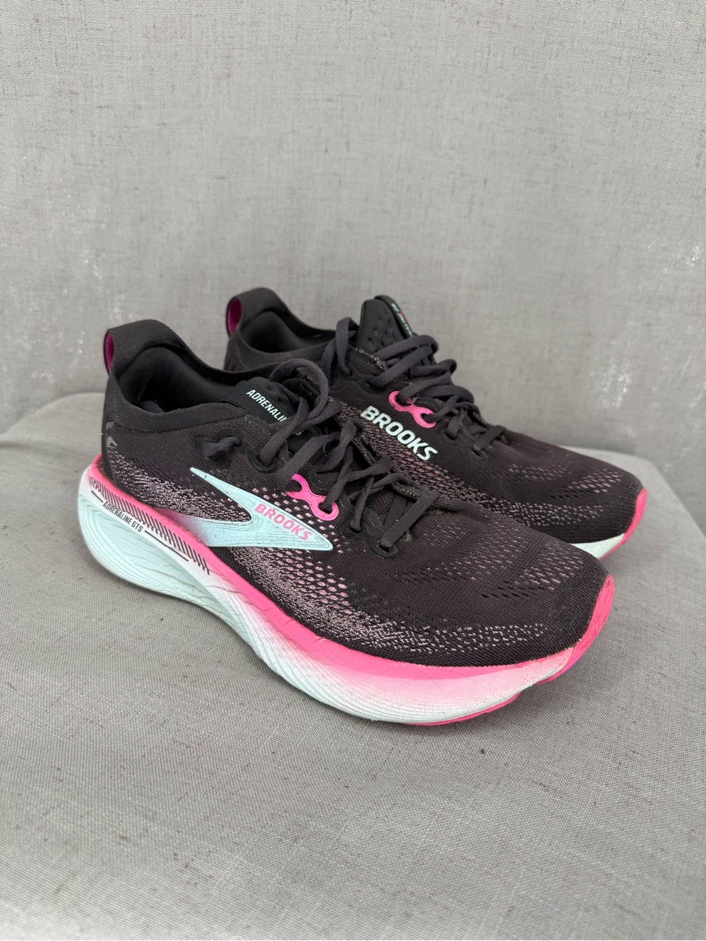Brooks Women's Adrenaline GTS 25 Running Shoes Black/Pink /Aqua Size 8.5B
